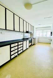 Blk 214 Bedok Town Centre (Bedok), HDB 3 Rooms #569789301